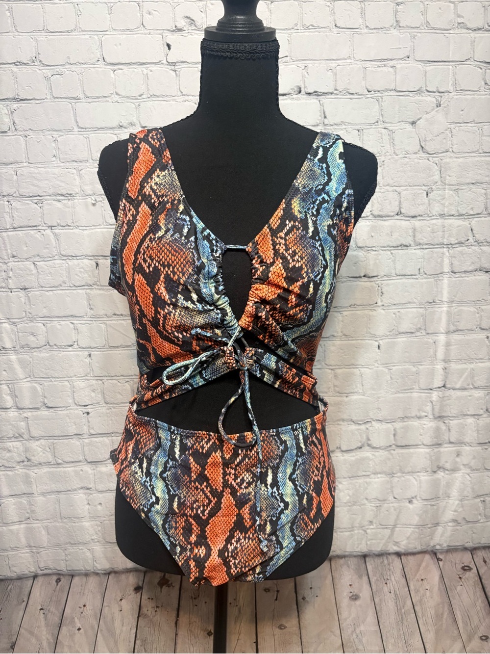 Snake Print Cutout One-Piece Swimsuit - Orange & Blue